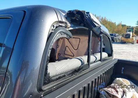 2021 Toyota Tacoma Sr5 z USA, uszkodzony, nr VIN 3TYAX5GNXMT033447